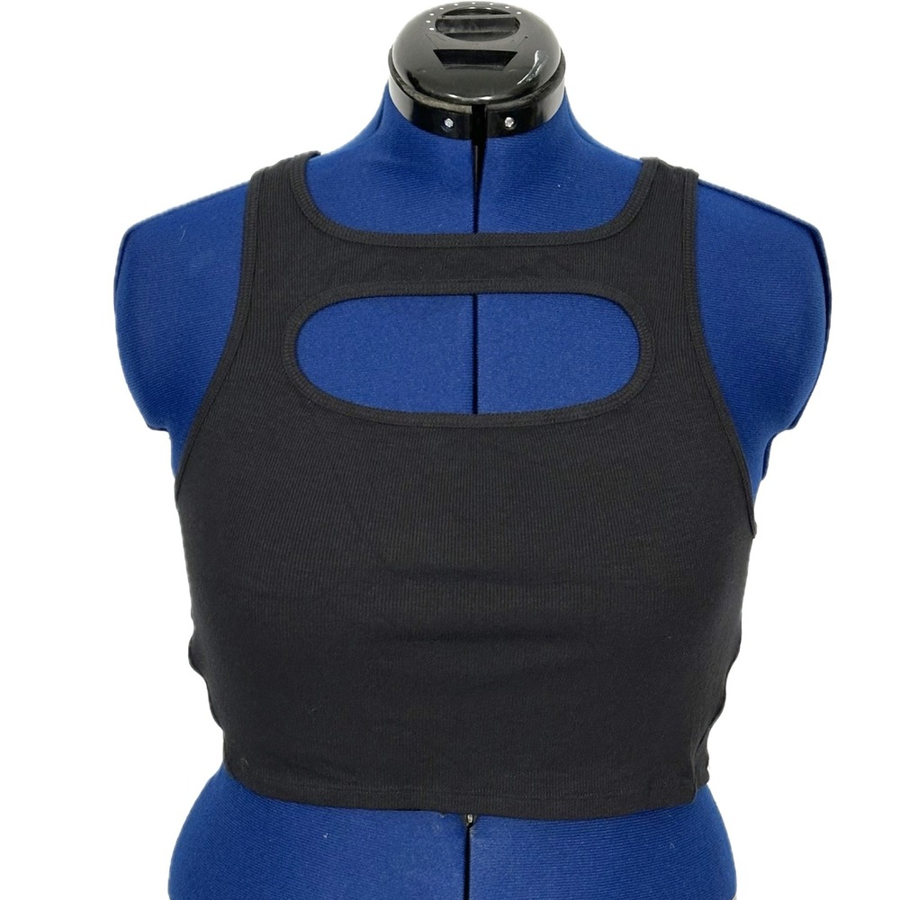 Lululemon LA Front Cut-Out Crop Tank Size 12 Black Ribbed Athleisure Activewear